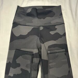 Aerie Grey/Black Camo High Waisted Leggings